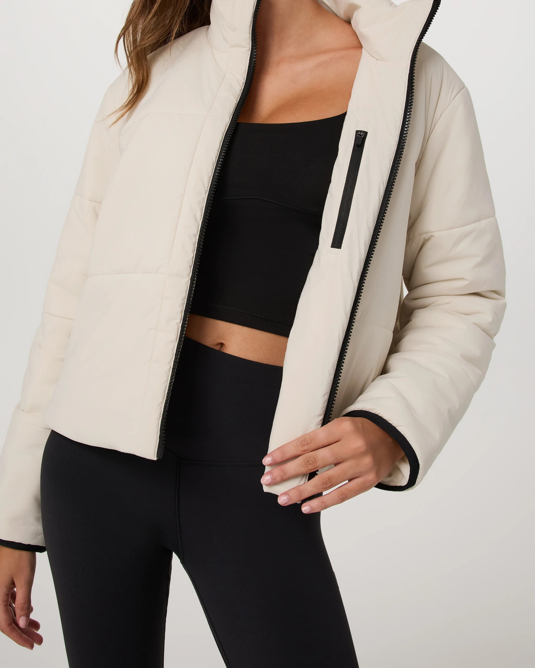 Canyon Insulated Venture Jacket | Women's Bone Full-Zip | Vuori | Vuori Clothing (US & Canada)