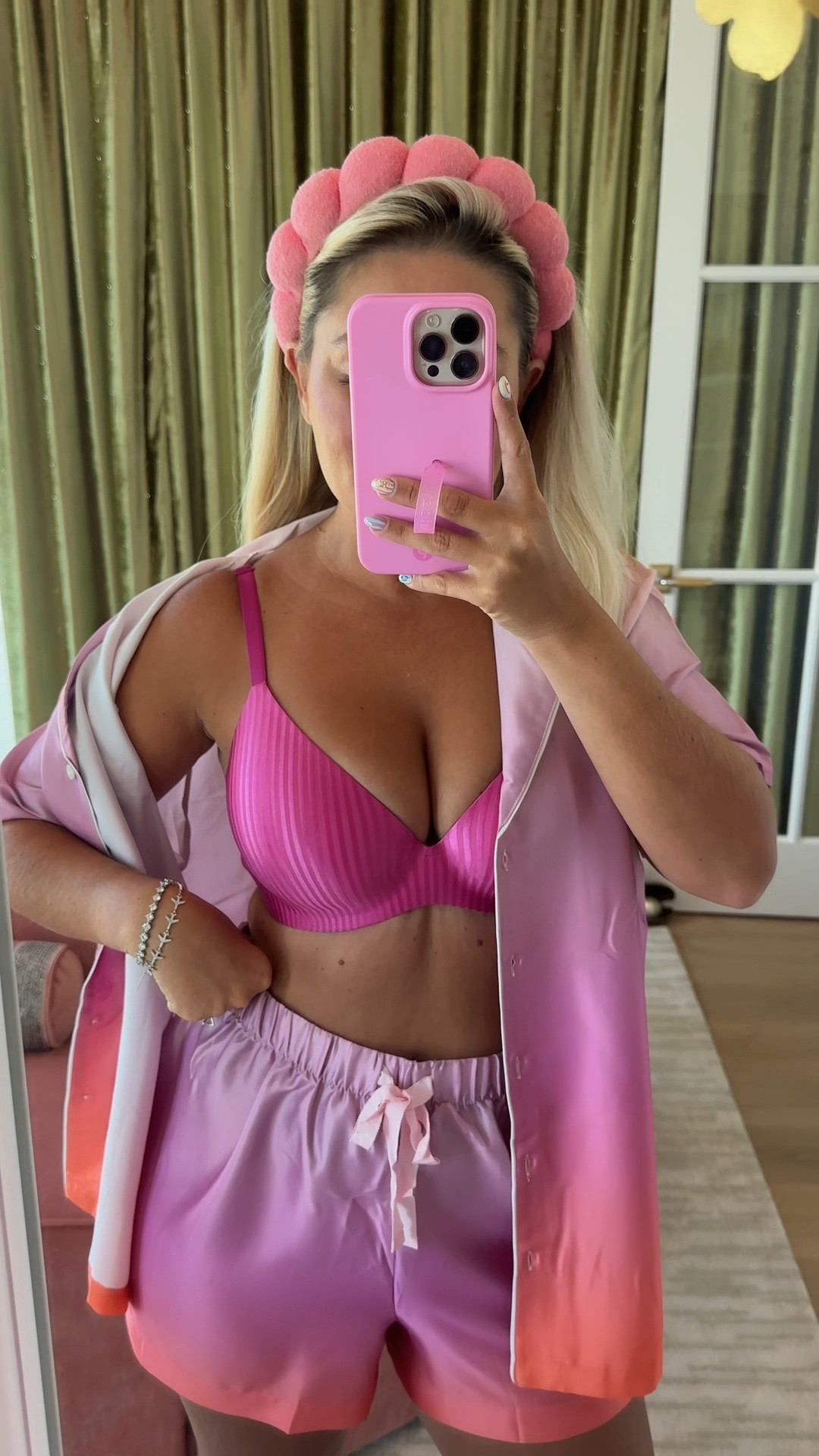 Obsessed with the new @victoriassecret FlexFactor Bra - it gives the best support and is SO comfortable! #VSPartner 

#LTKFindsUnder50 #LTKBeauty #LTKStyleTip