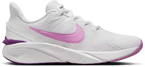 Nike Kids' Grade School Star Runner 4 Shoes | Dick's Sporting Goods | Dick's Sporting Goods