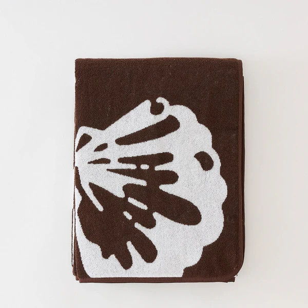 Weezie Towels | Oversized Luxury Beach Towel | Weezie Towels