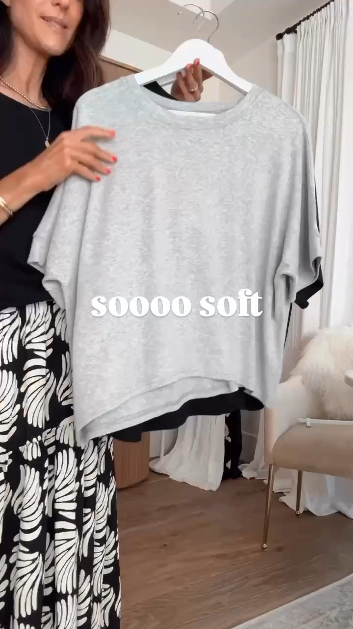 Girls… these tee are sooo soft! I'm just shy of 5-7" wearing the size small and small flowy pants as well. Great closet staples✨
#stylinbyaylin #aylin

#LTKgrwm #LTKSeasonal #LTKootd