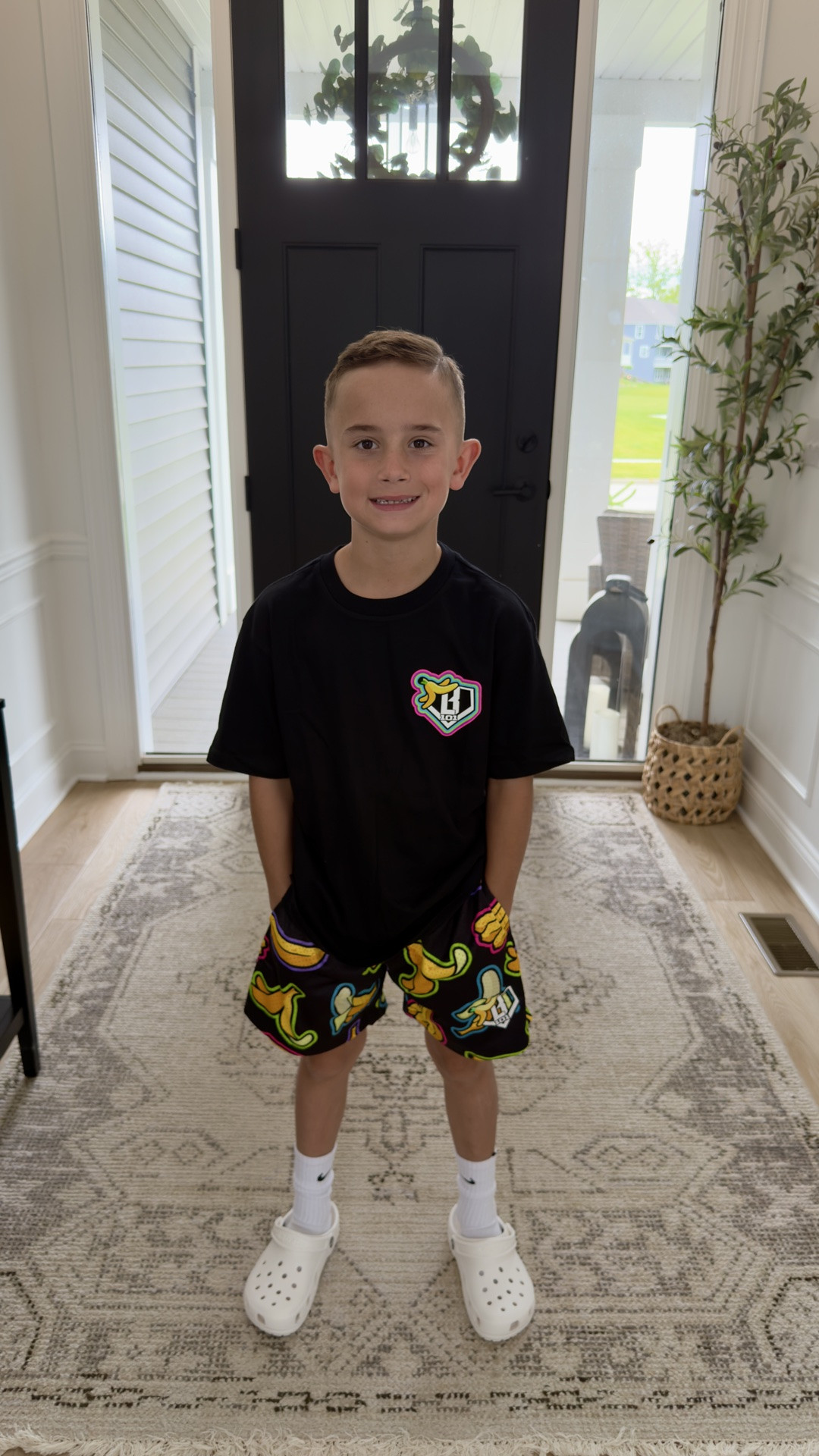 Baseball lifestyle is literally a lifestyle itself over here 😂 Vinny is OBSESSED and has been loving all his new birthday fits 😮‍💨 Which one is your favorite?!

#baseballlifestyle #baseballislife #baseballboy #travelball #baseballmom