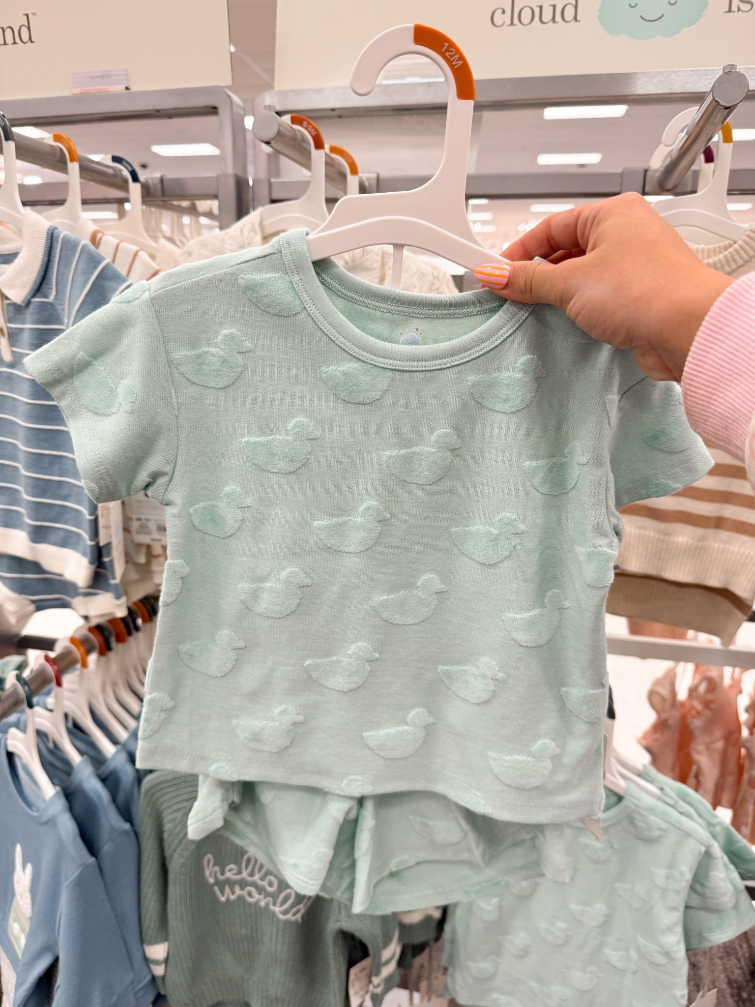 The most adorable baby boy set! 🦆