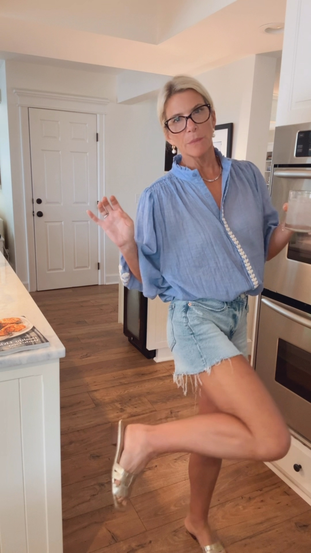 Ootd !  Greatest linen top with frayed denim shorts. Gold flat sandals to top it off….with a margarita!

#LTKootd #LTKmomlife #LTKOver40
