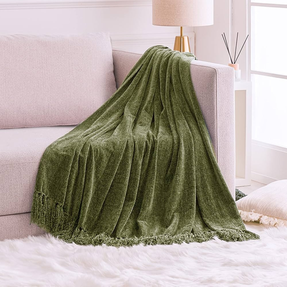 FRESHMINT Throw Blanket Soft Fluffy Chenille with Decorative Tassel Fringe for Home Decor Sofa Co... | Amazon (US)