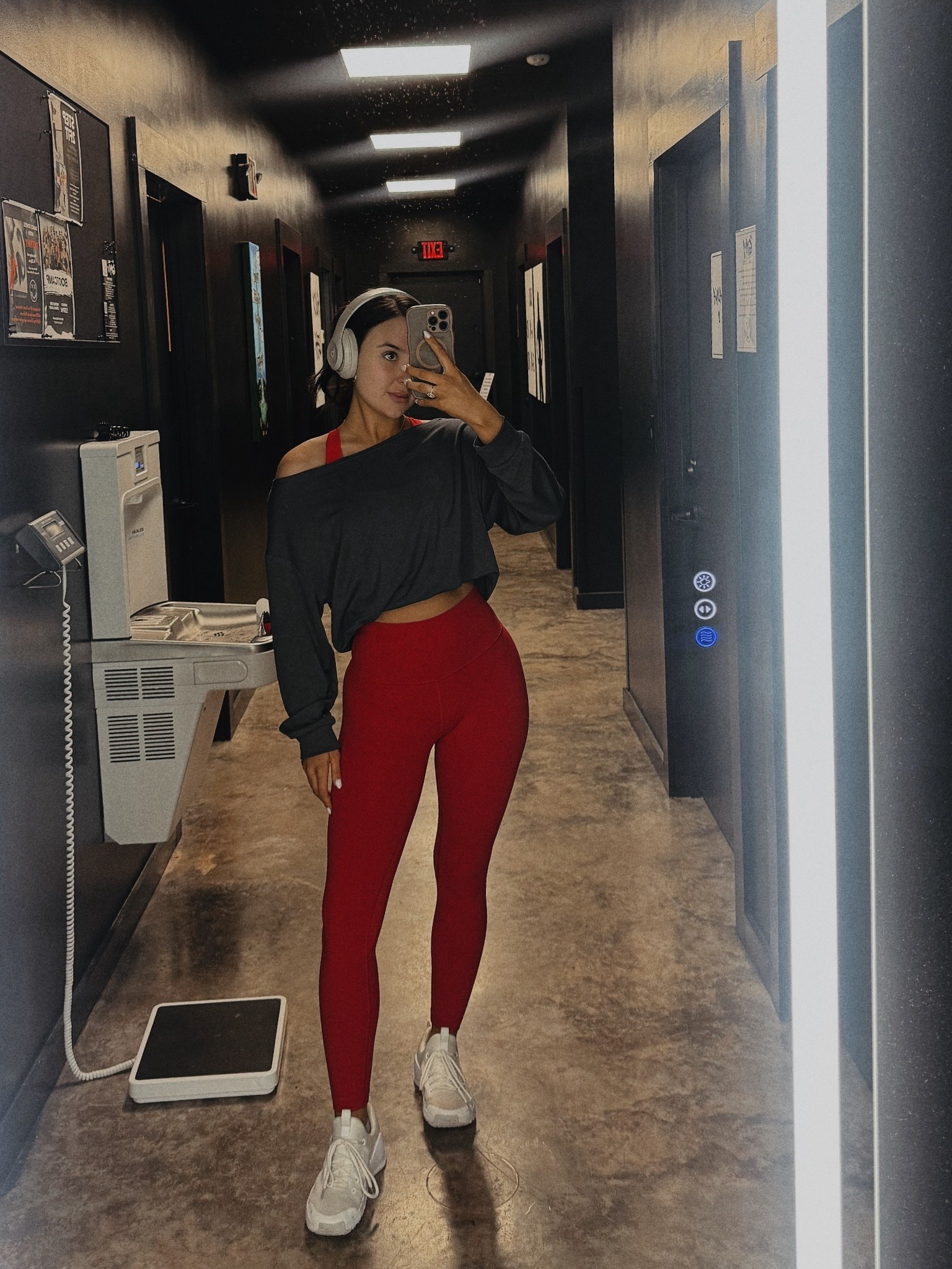 Pop of Color 💋♥️🥀