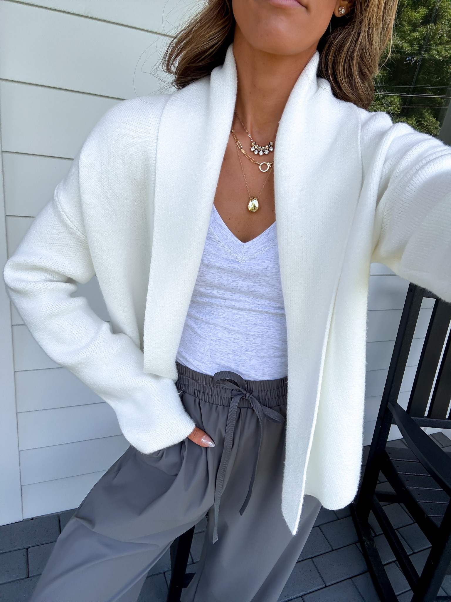 Wearing a size small in drapey pants, cardigan and xsmall built in bra t-shirt

#LTKootd #LTKmorningroutine #LTKTravel
