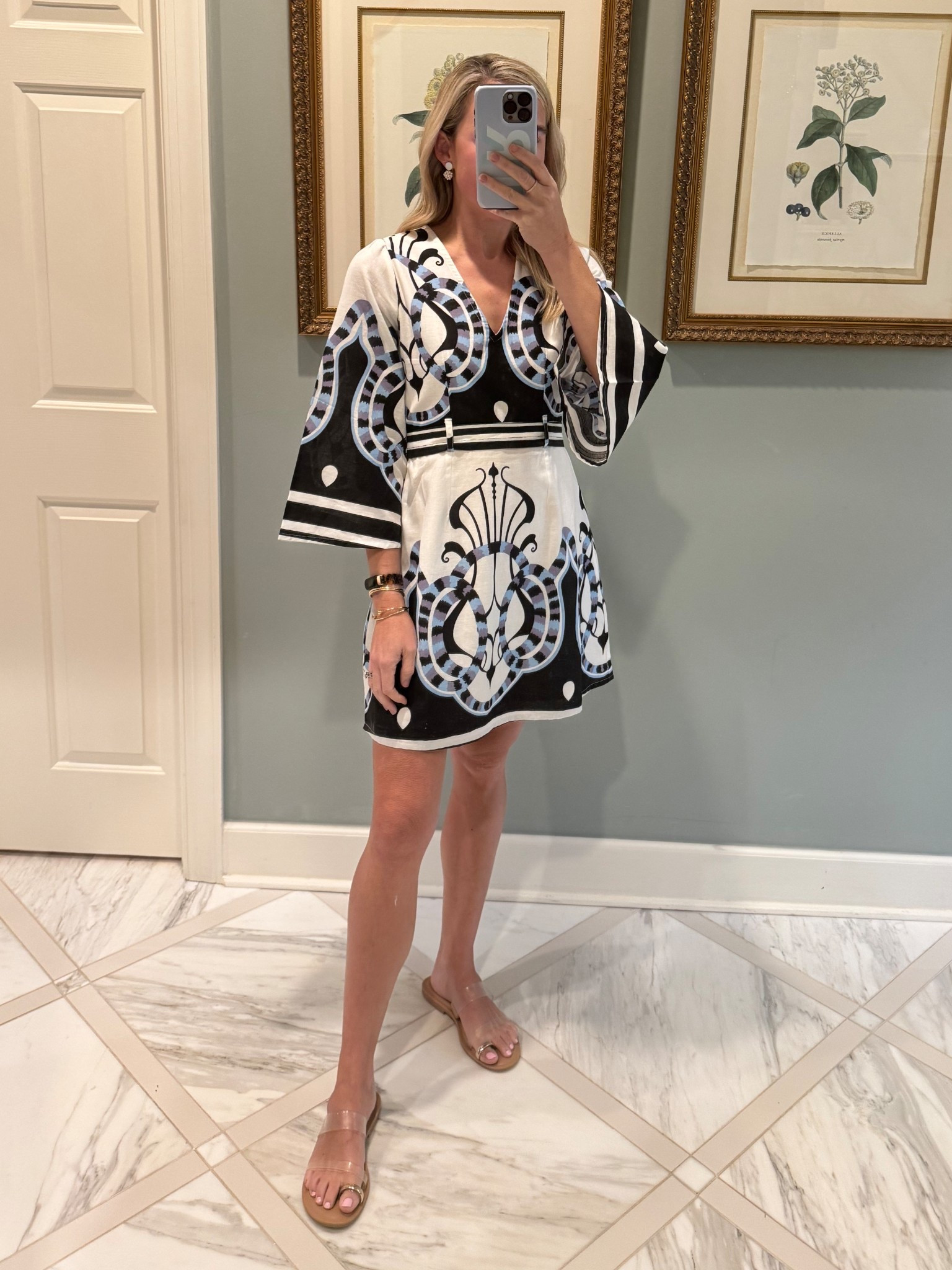 beyond by Vera dress - true to size 



#LTKTravel #LTKootd