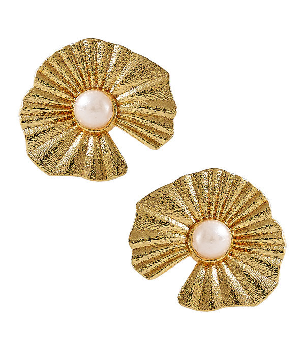 Lilly Pad Stud | Lisi Lerch Inc