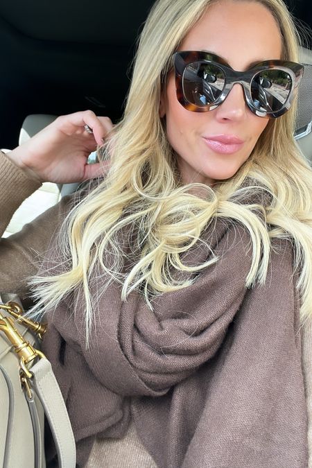 Obsessed with these oversized cashmere scarves for fall! They are the best! The best gift for the woman who has everything. 

#LTKstyletip #LTKGiftGuide