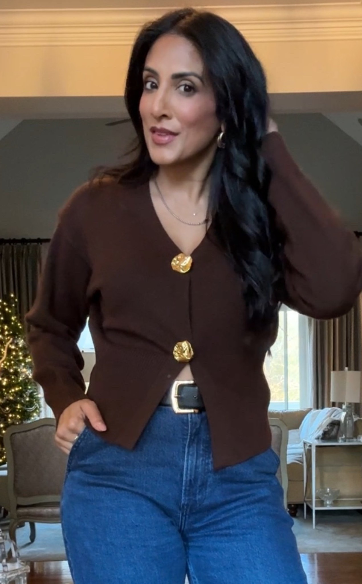 The cutest sweater 🤎 

#LTKSaleAlert #LTKdayinmylife #LTKootd