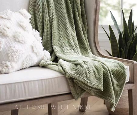 Sale Alert! Cozy soft blankets in rich vibrant fall and holiday colors. 

#LTKsalealert #LTKfamily #LTKSeasonal