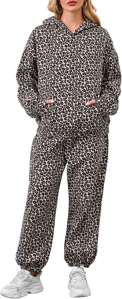 Camo Sweatsuits for Women Set 2 Piece Camo Hoodies Maple Leaf Print Oversized Sweatshirt Lounge S... | Amazon (US)