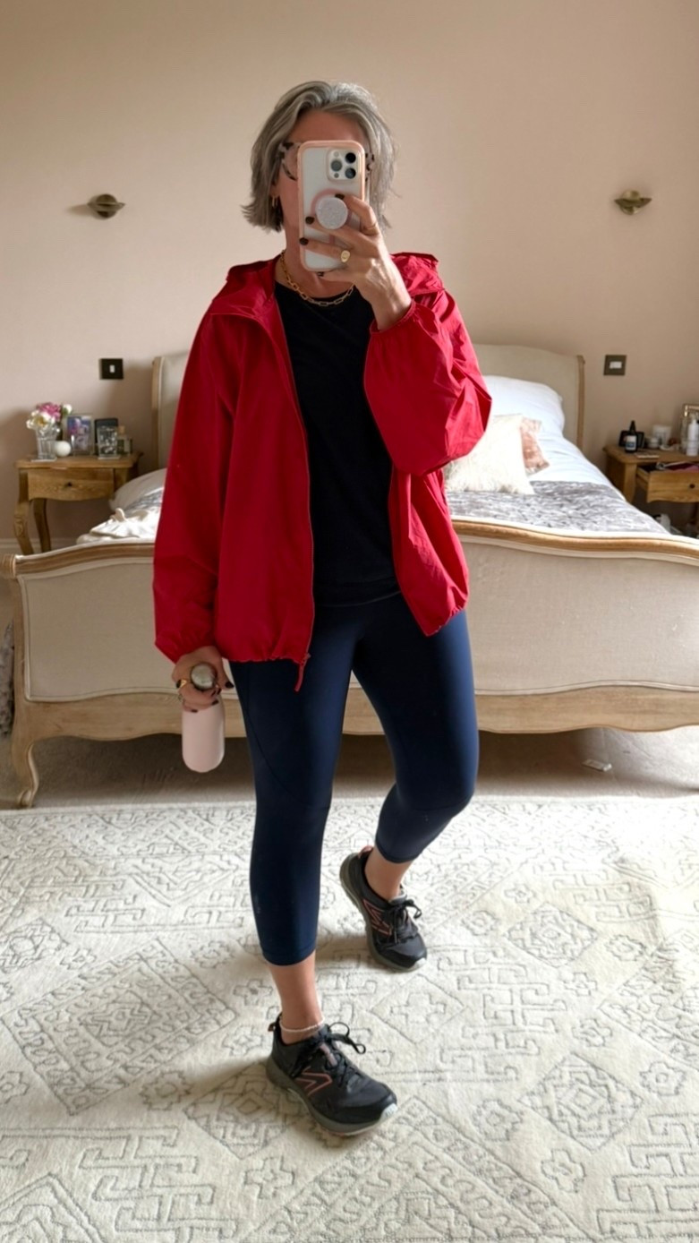 Gyming 💪🏼👟
Big fan of Sweaty Betty for years! Great quality, superb fit. 
Wearing 7/8 leggings size medium 
Uniqlo pac a Mac size large


#LTKuk #LTKmidsize #LTKfitness