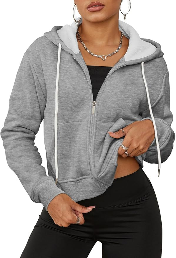 WEESO Cropped Zip Up Hoodies for Women Trendy 2023 Fleece Full Zipper Sweatshirts Jacket with Pok... | Amazon (US)