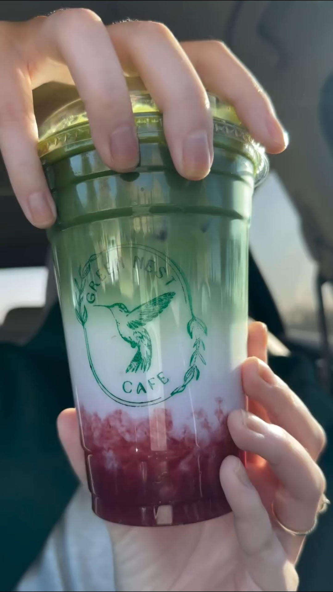 another wednesday at ltkhq 👩🏻‍💻 also i’m obsessed with this hand chain from @melindamaria_jewelry !!!