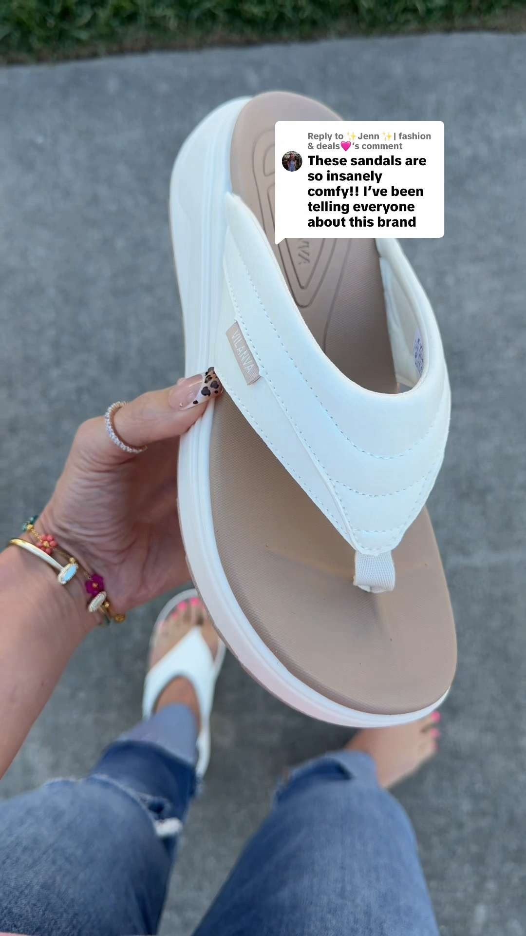 The arch support on these makes such a difference especially for long
walking days.

#LTKStyle #LTKFootwear #LTKDaily #SupportiveStyle #OnRepeat #RealOutfits #earnscommissions 

 #LTKselfcare #LTKSeasonal #LTKOver40