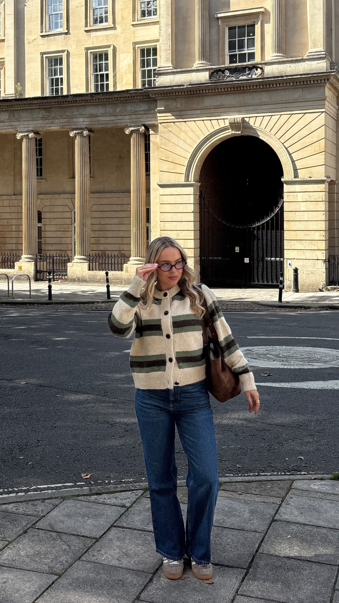 the cutest striped cardigan for autumn 🍂 full fit is new look 🤎

#LTKautumn #LTKpetite #LTKjeans