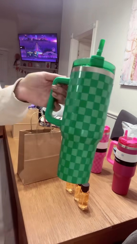 Making gift bags for my nieces! 🎁 #giftbags #walmart #tumbler #checkered #bodyspray #perfume #scrunchies #giftsforteengirls 

#LTKHoliday #LTKFamily #LTKGiftGuide