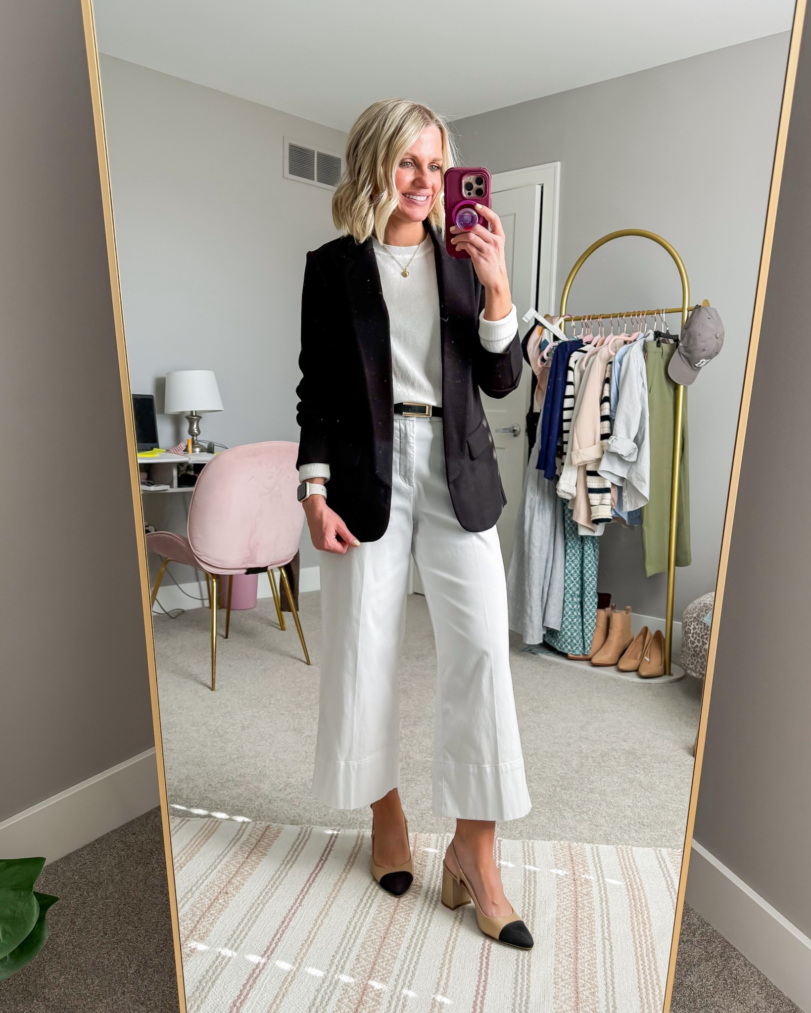 I love this black and white outfit! It’s an all white base with a black blazer and black accessories! 
Blazer- xs
Pants- xs/petite
Sweater- xs

#LTKPetite #LTKWorkwear #LTKOver40