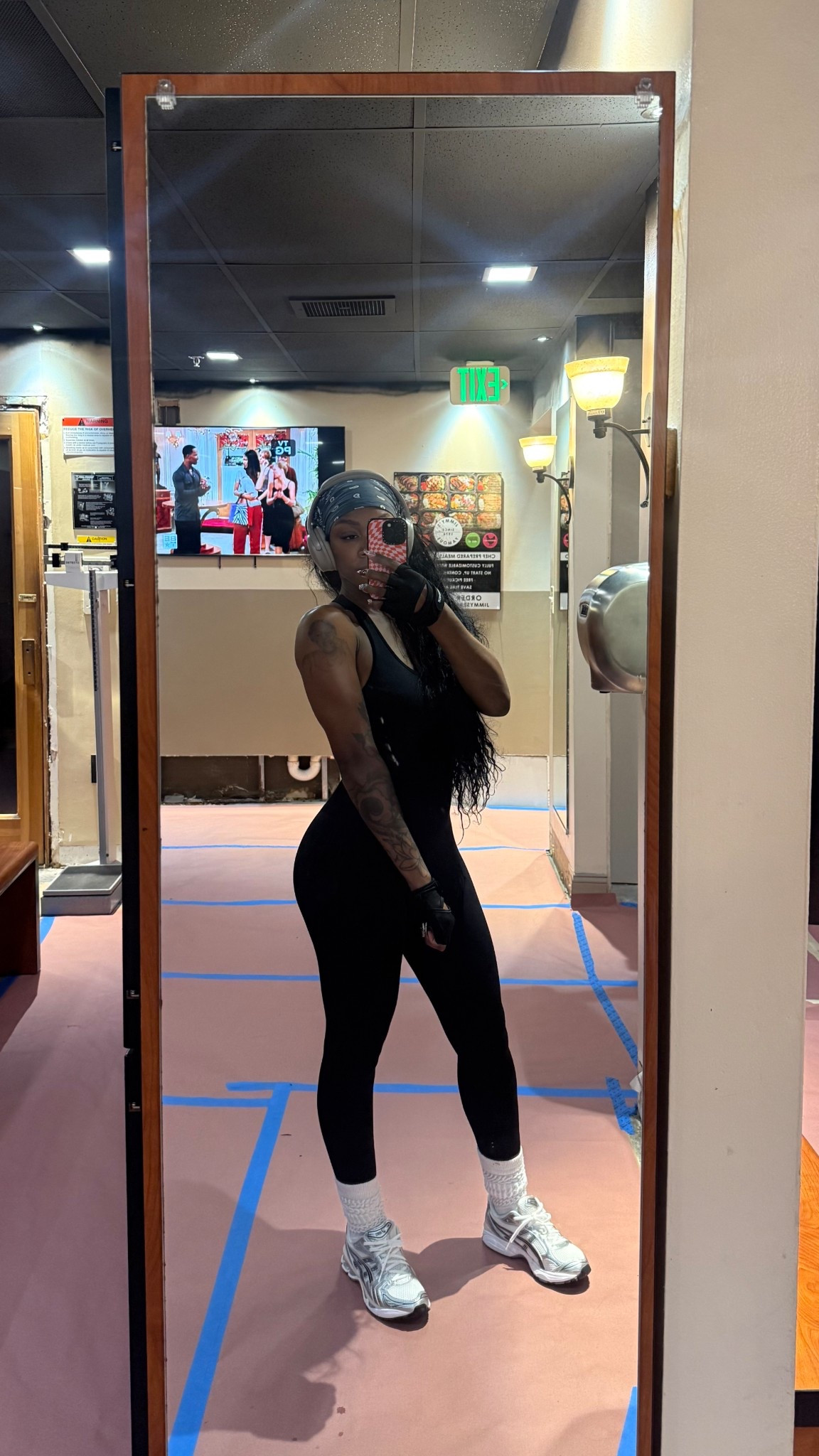 Today’s gym fit! Backless jumpsuit perfect for back day 🤌🏾

#LTKStyleTip #LTKFindsUnder50 #LTKActive