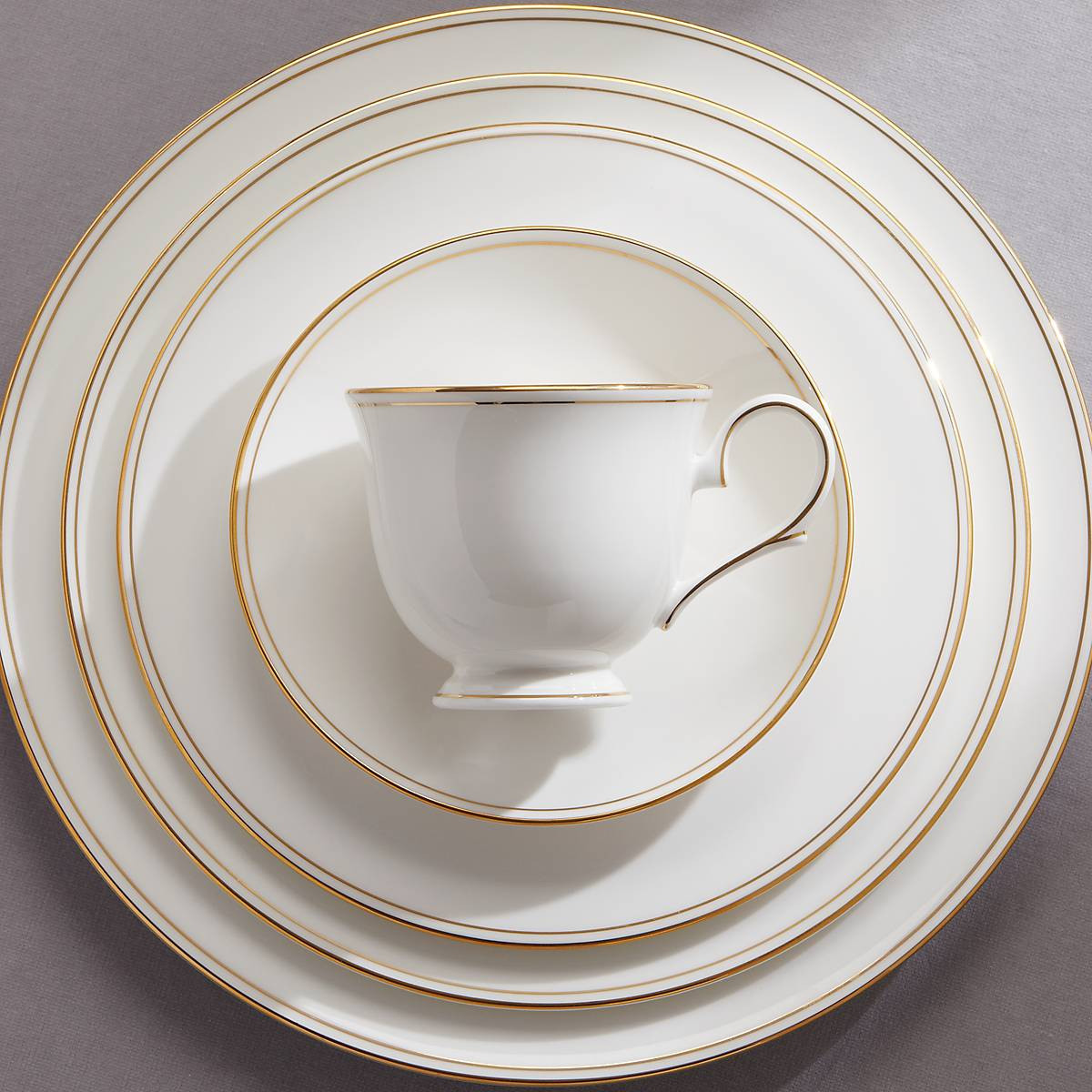 Federal Gold 5-Piece Place Setting | Lenox