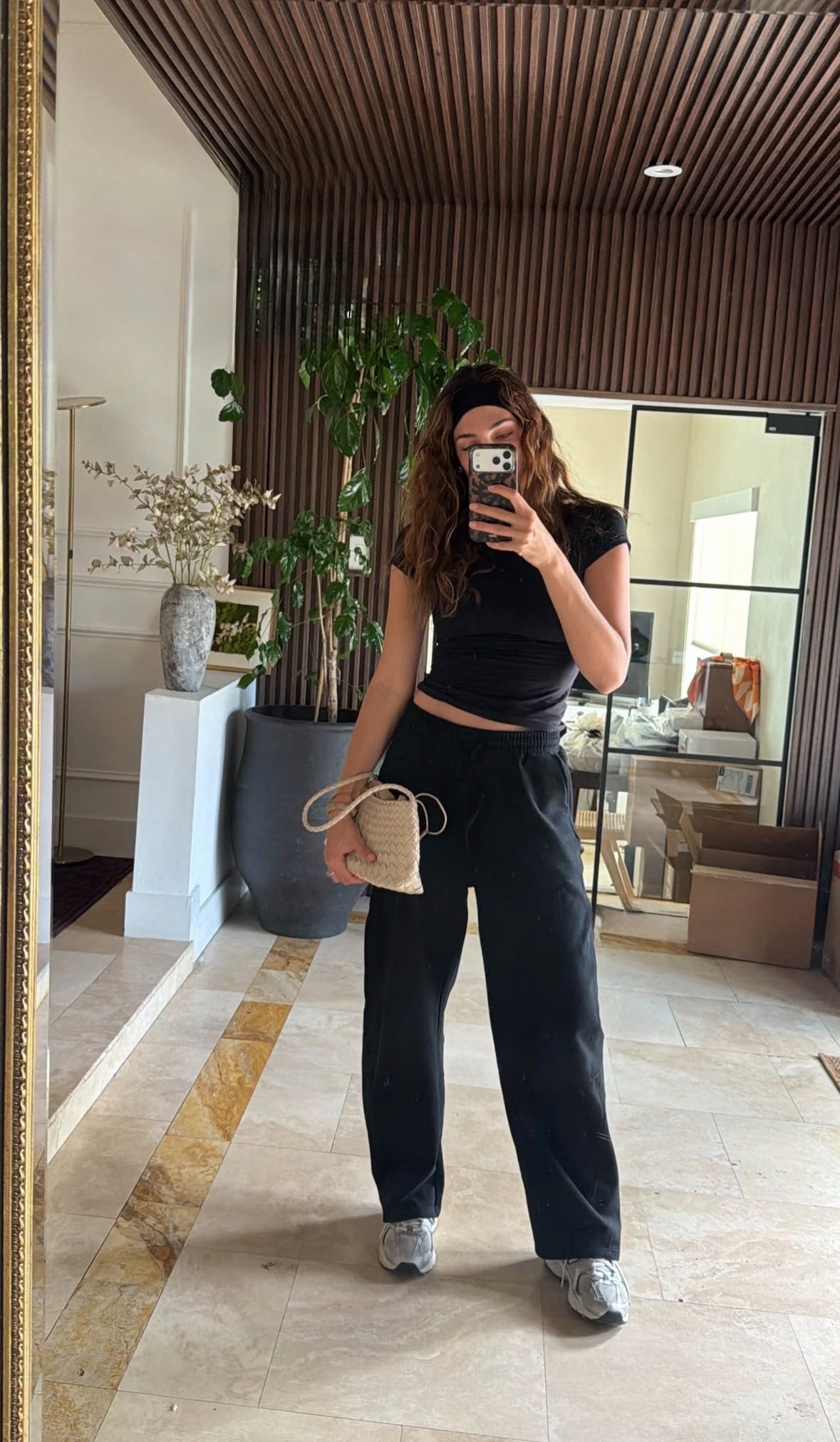 Off-duty uniform 🖤☕️ Cozy, casual, and ready for errands. 

 #LTKootd #LTKmomlife #LTKU