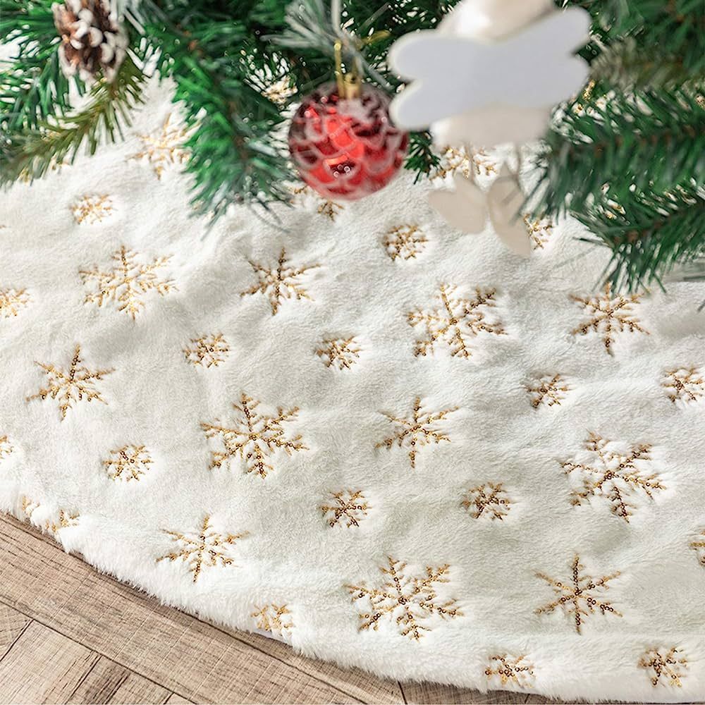 DegGod Plush Christmas Tree Skirts, 36 inches Luxury Snowy White Faux Fur Xmas Tree Base Cover Mat w | Amazon (US)