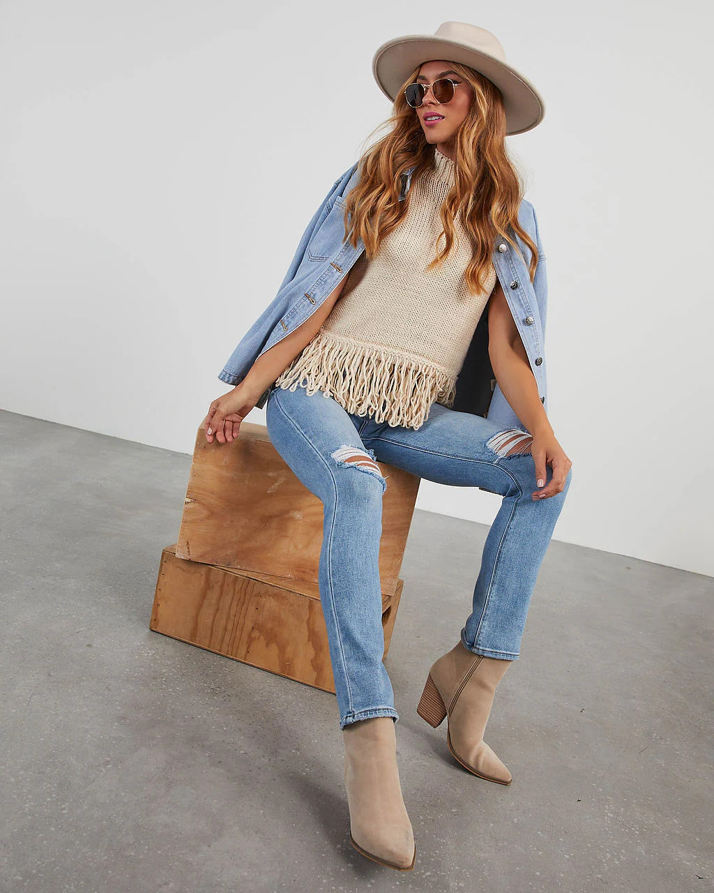 Amber Fringe Hem Sleeveless Sweater | VICI