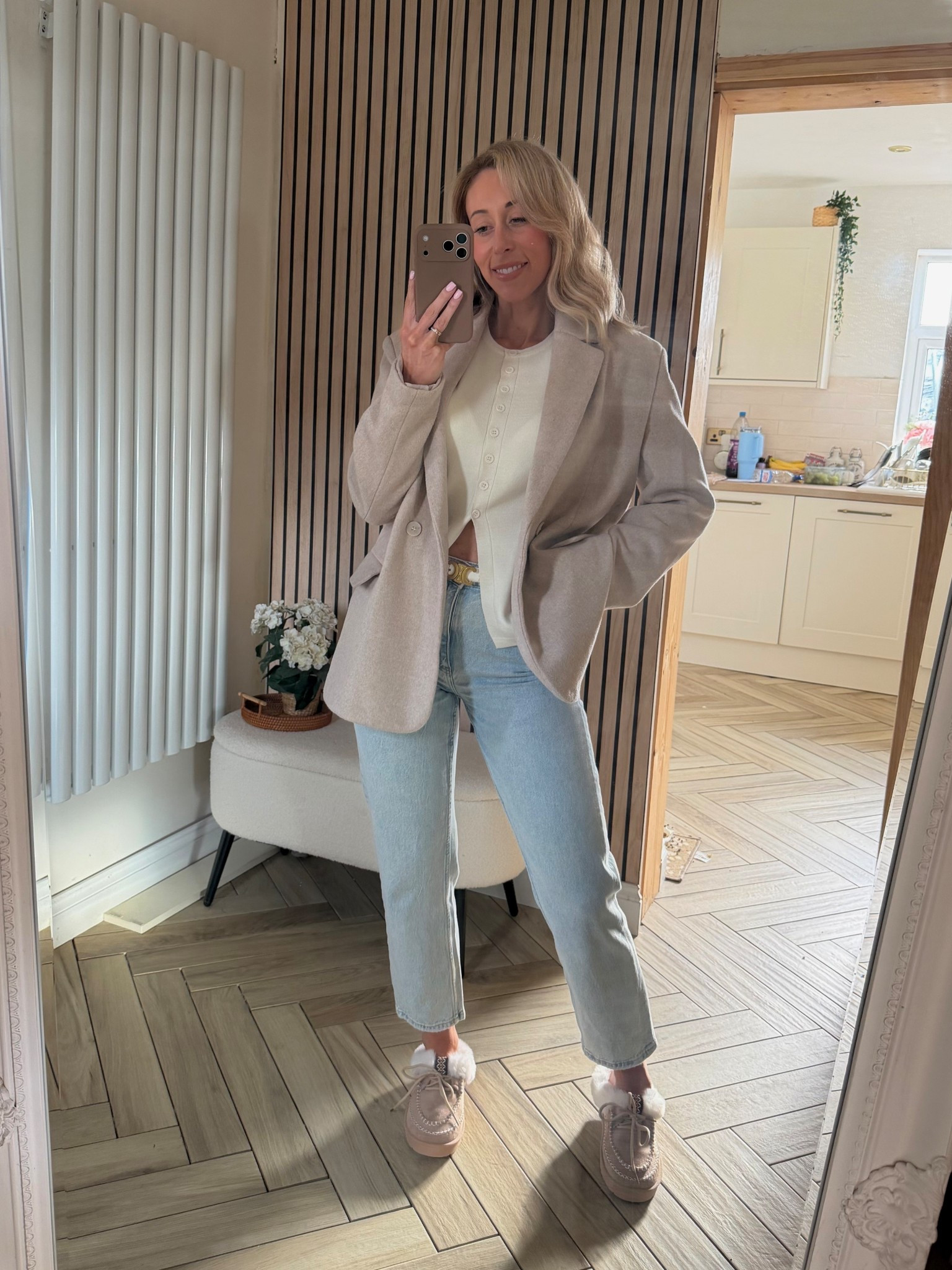 Alpine dupes... love or hate? 💗✌🏼

My jeans are old Zara, linked similar xx

#LTKuk #LTKwinter