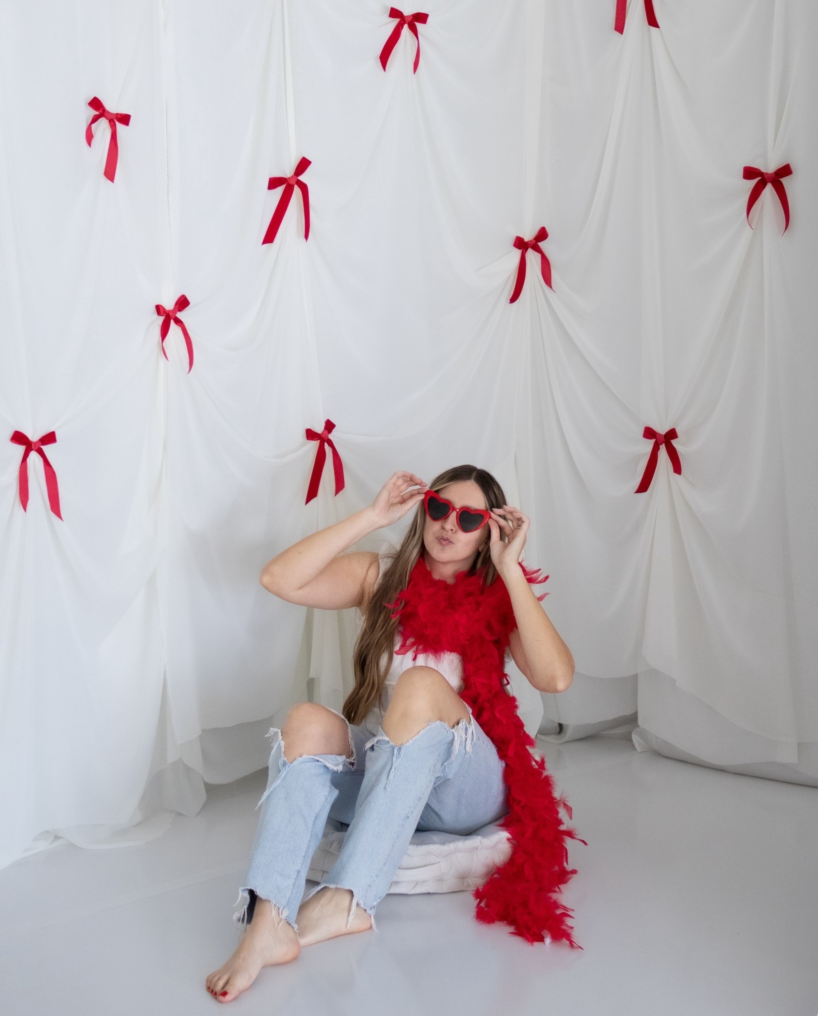 Valentine’s Day photo op! 🩷🫶🏻🥰 

#LTKHome #LTKootd #LTKSeasonal