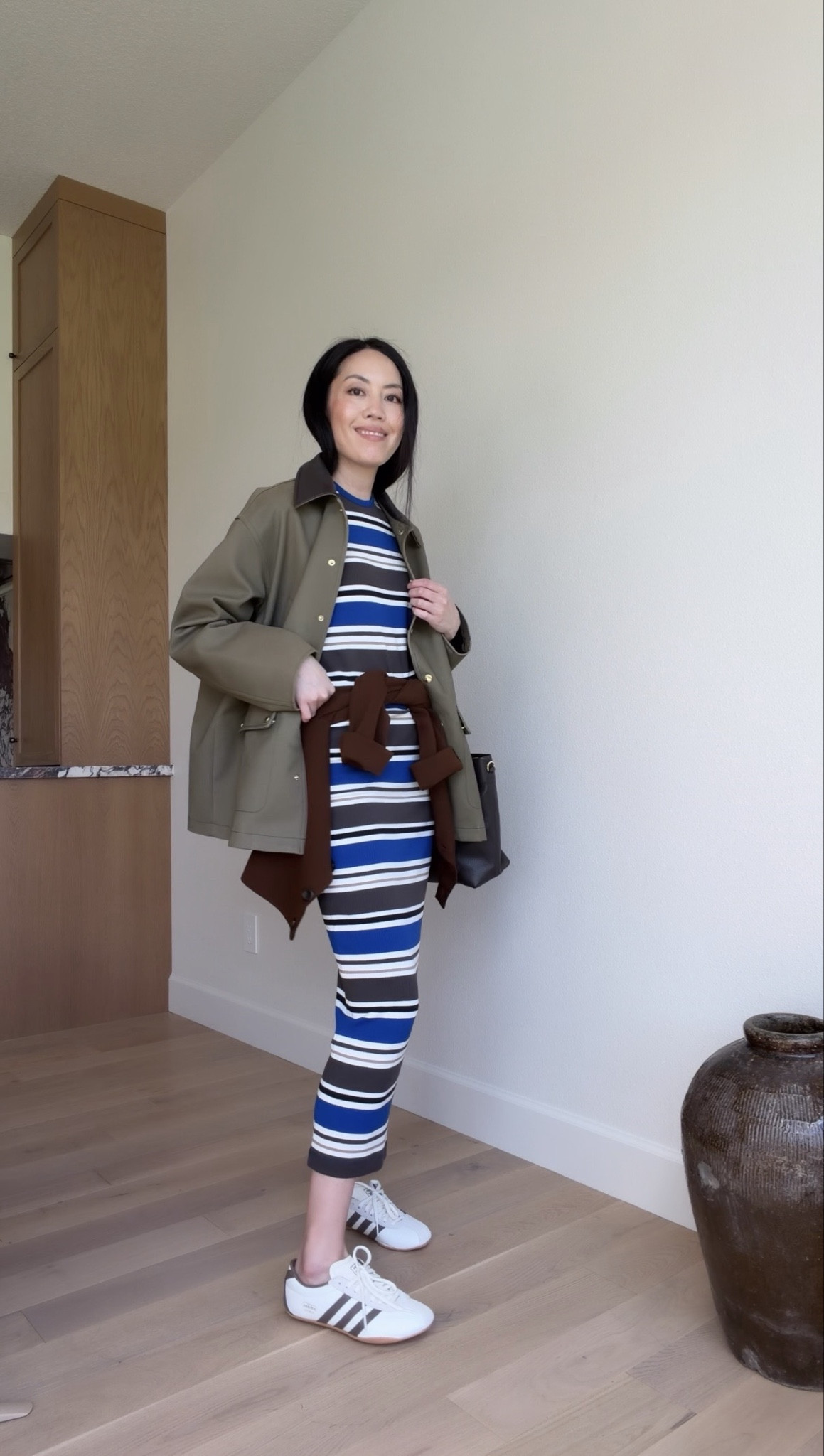 Keeping it comfortable in this long striped dress today

#classicstyle
#longdress
#stripeddress
#barnjacket
#summeroutfit

 @marimekko @purplepr