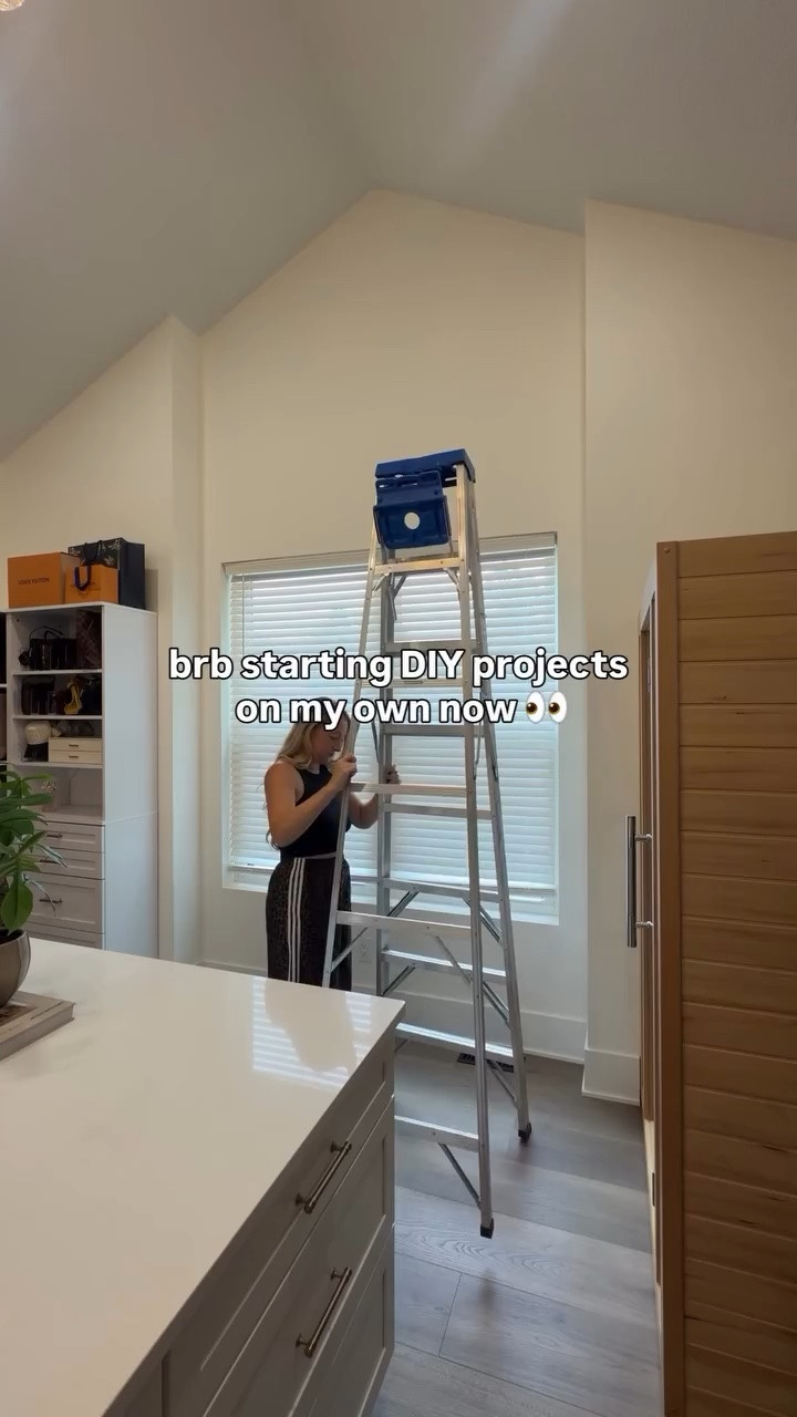 One less reason to yell “BABE, can you come help me?” 🤣

comment S50 and ill send you the direct link to get yours 👏🏼 
and use code CHRISTINE to save ◡̈ 

After years of DIY projects, being able to measure a space completely on my own feels like a win. The @mileseeytools laser measure gives me quick, accurate measurements without needing someone on the other end of a tape measure 🙌🏼

It’s the little things that make DIY projects so much easier!

#mileseeytools #mileseeyS50 #tools #mileseeyfriends #lasermeasure