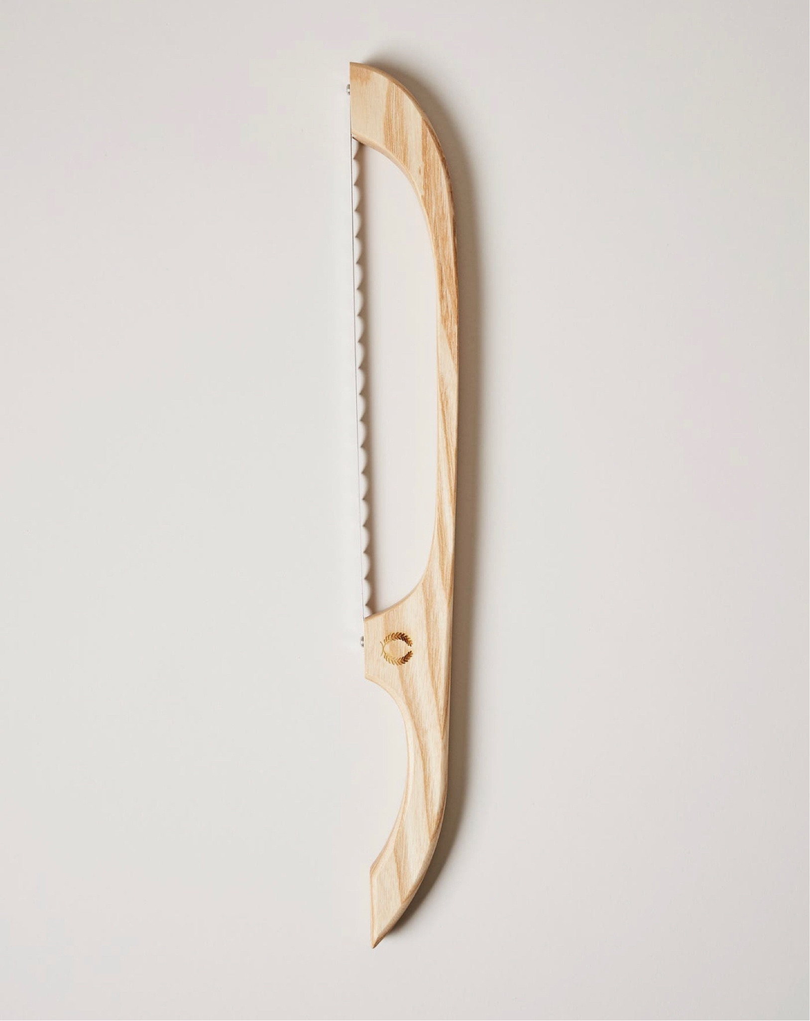 Beautiful bread bow knife for perfect sourdough slices 🧈