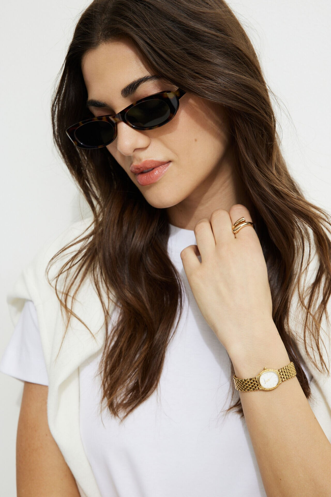 Super Slim Oval Sunglasses | Dynamite Clothing