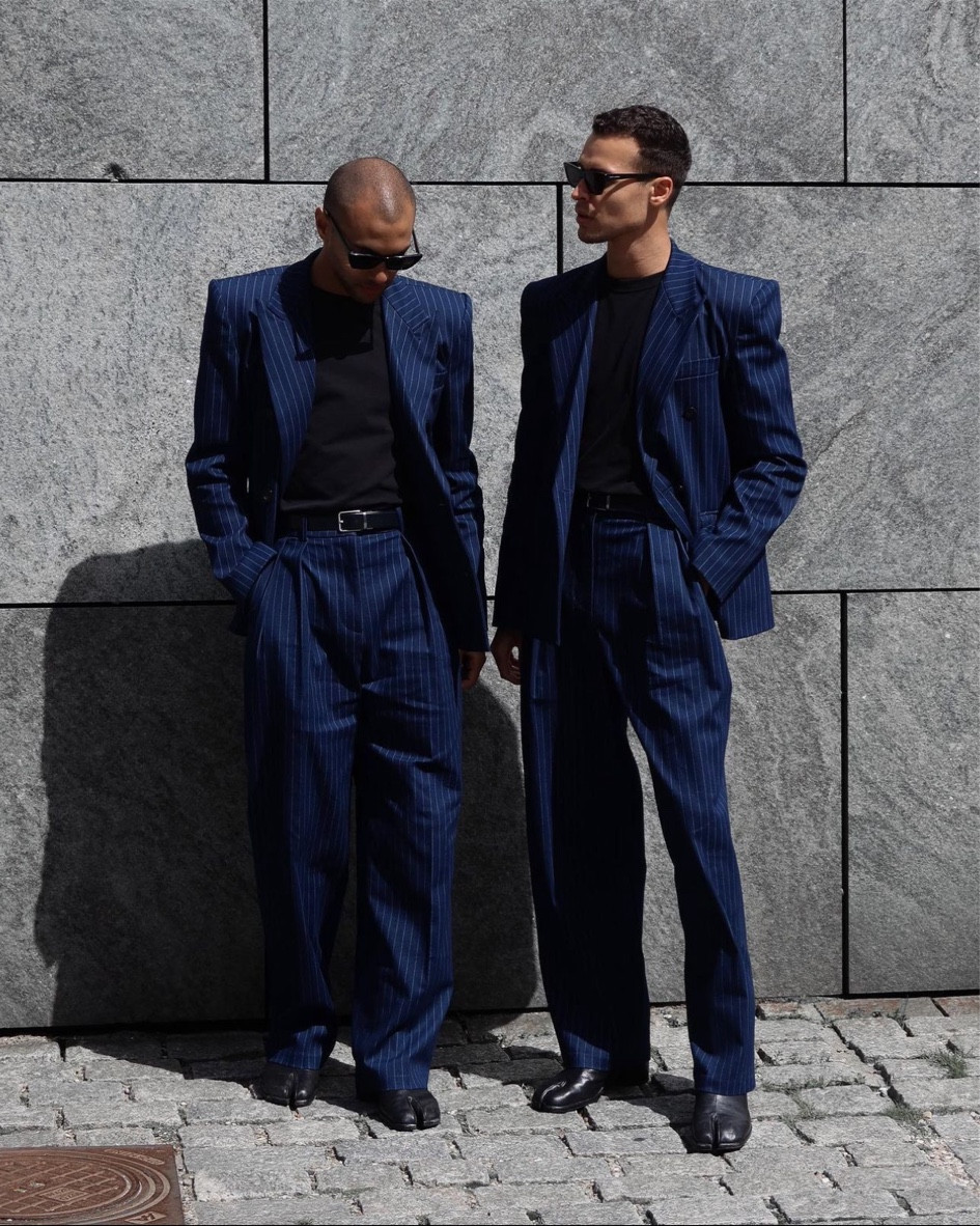 Ensemble de costume 

smoking bleu foncé à rayures fines, veste de costume, pantalon de costume, costume homme, smoking bleu marine

#LTKmens