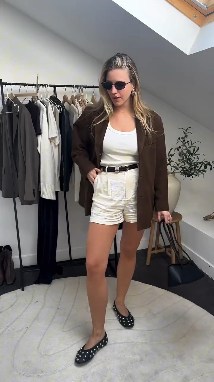 My fave suede brown blazer 😍


#LTKeurope #LTKautumn #LTKstyletip