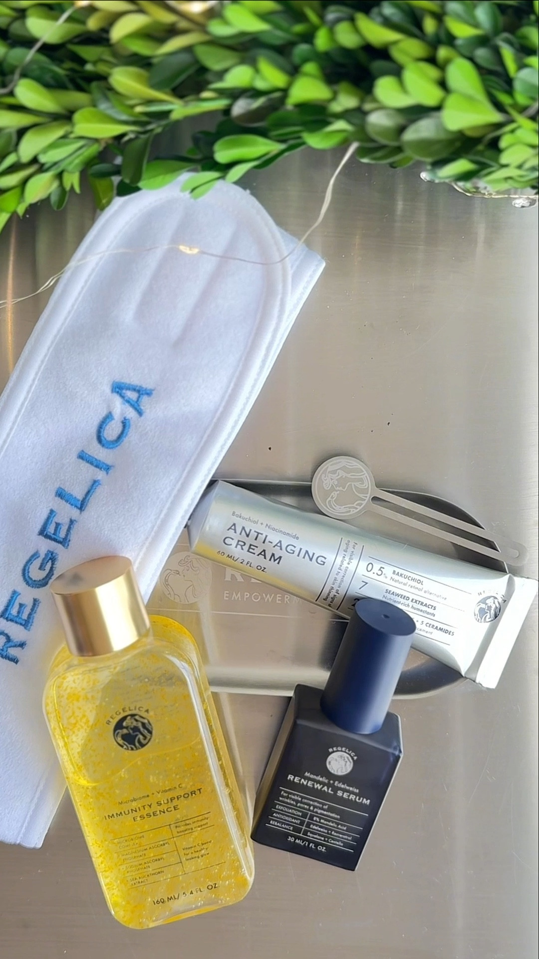  I’ve been getting so many compliments on my skin lately🌟 I've been incorporating Regelica's Korean skincare into my routine, and it's been a total game-changer.

After just a week with the Microbiome + Vitamin C Immunity Essence 🍊, my skin feels brighter, smoother, and more balanced. The gentle Vitamin C really helps with healing and brightening, plus the microbiome tech is restoring my skin's natural glow!💧✨ 

@regelica_skincare #glowingskin #antiagingskincare #skincareroutine #ad 

#LTKgrwm #LTKmorningroutine #LTKselfcare