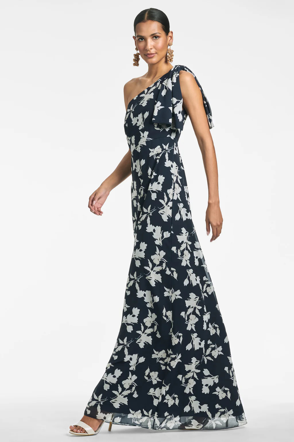 Chelsea Gown - Navy Venetia Petal | Sachin and Babi