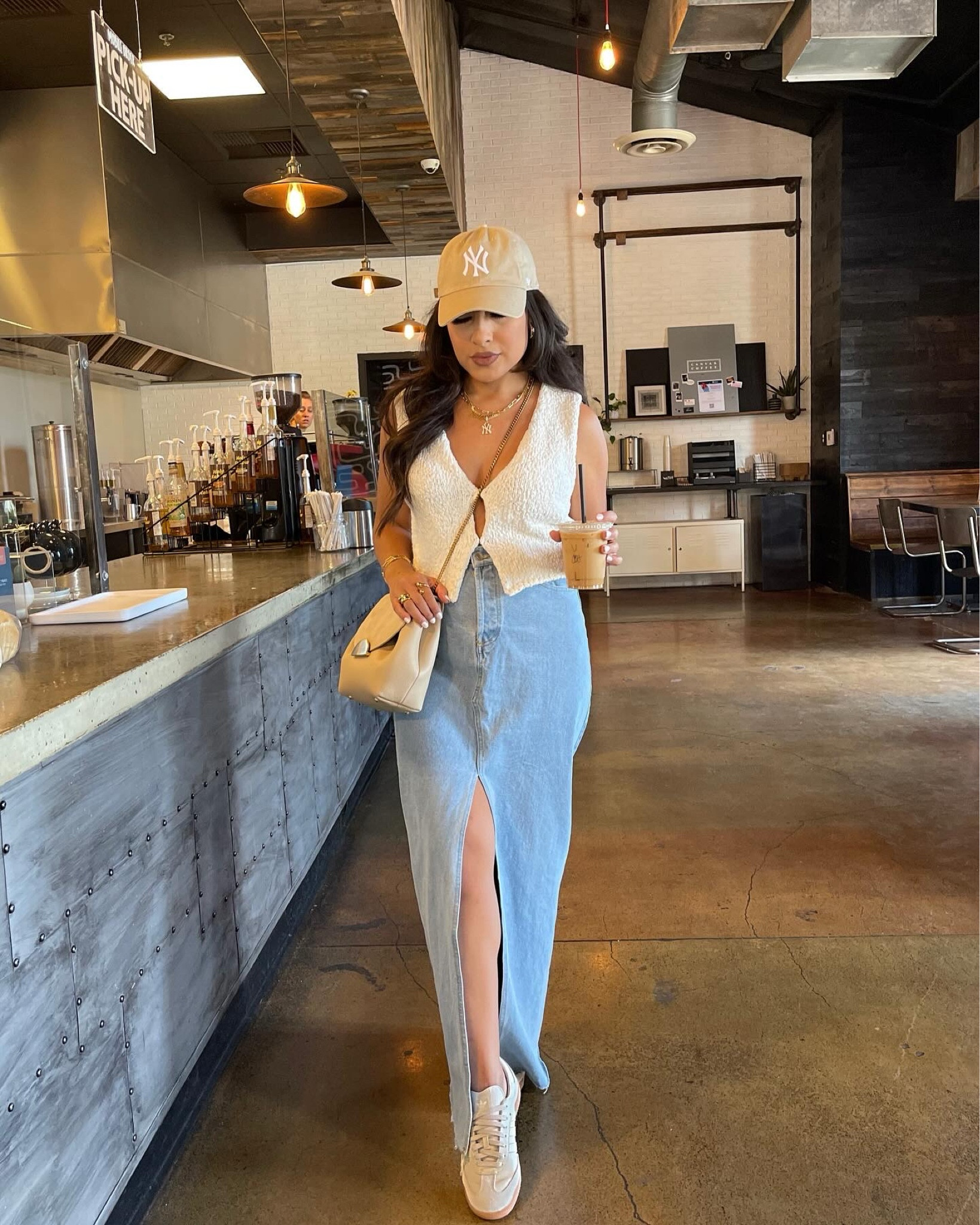 A neutral look🤍#LTKworkwear #LTKstyletip

#LTKSeasonal