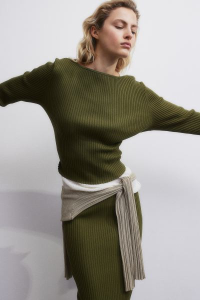 Rib-knit cropped top | H&M (UK, MY, IN, SG, PH, TW, HK)