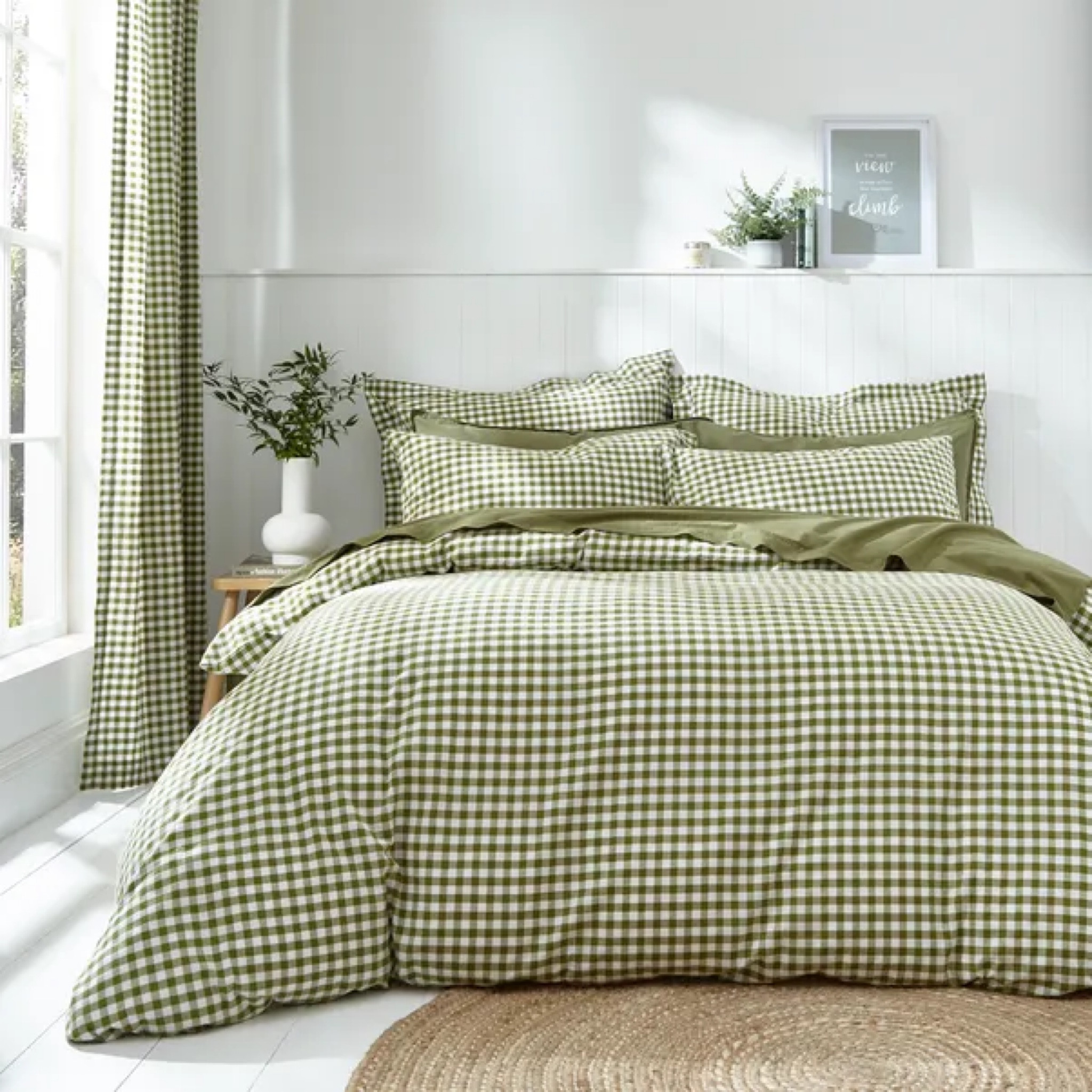 GREEN GINGHAM BEDDING