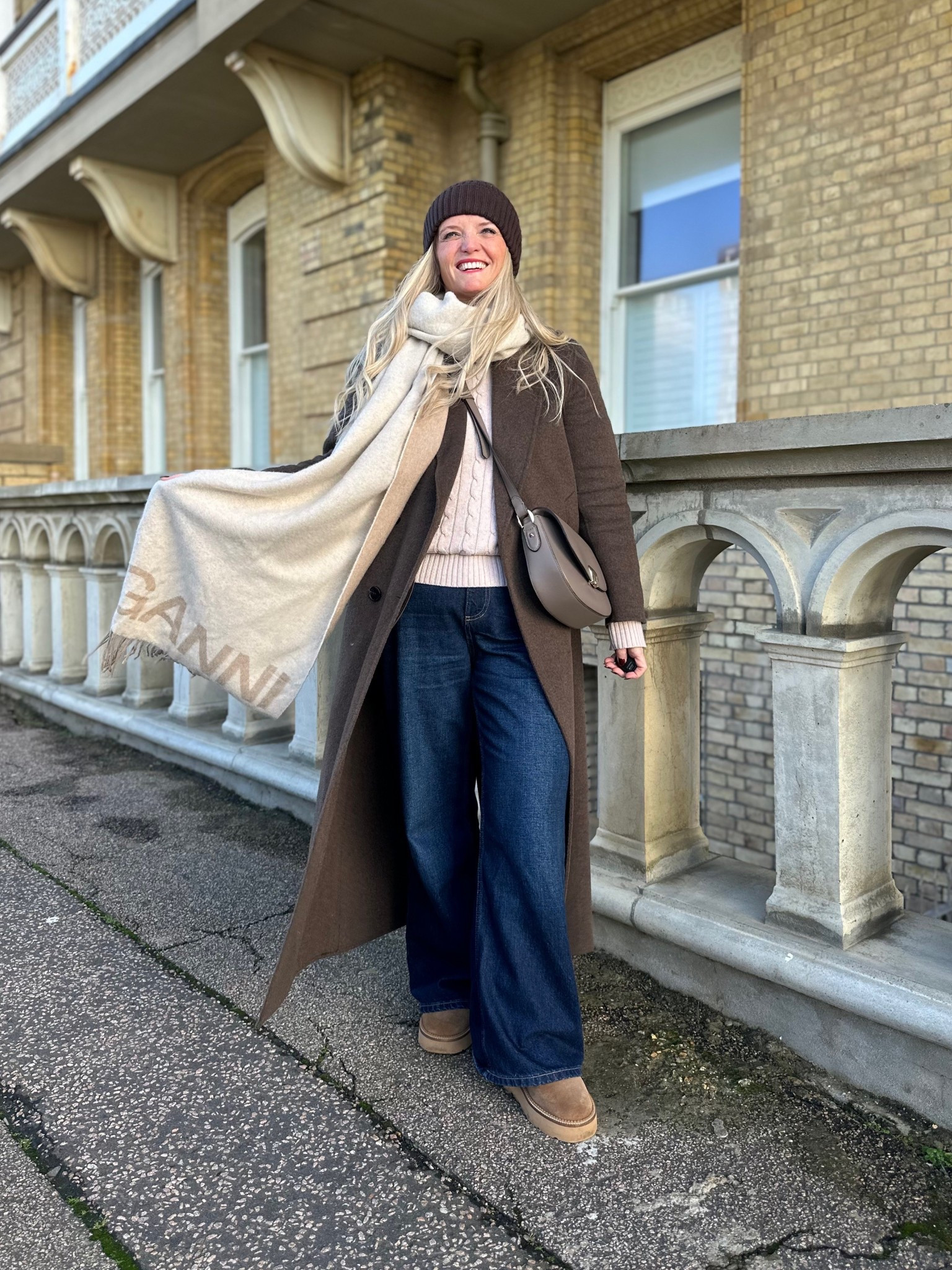 Warm and cosy in shades of beige and brown for a freezing January day. 🤎