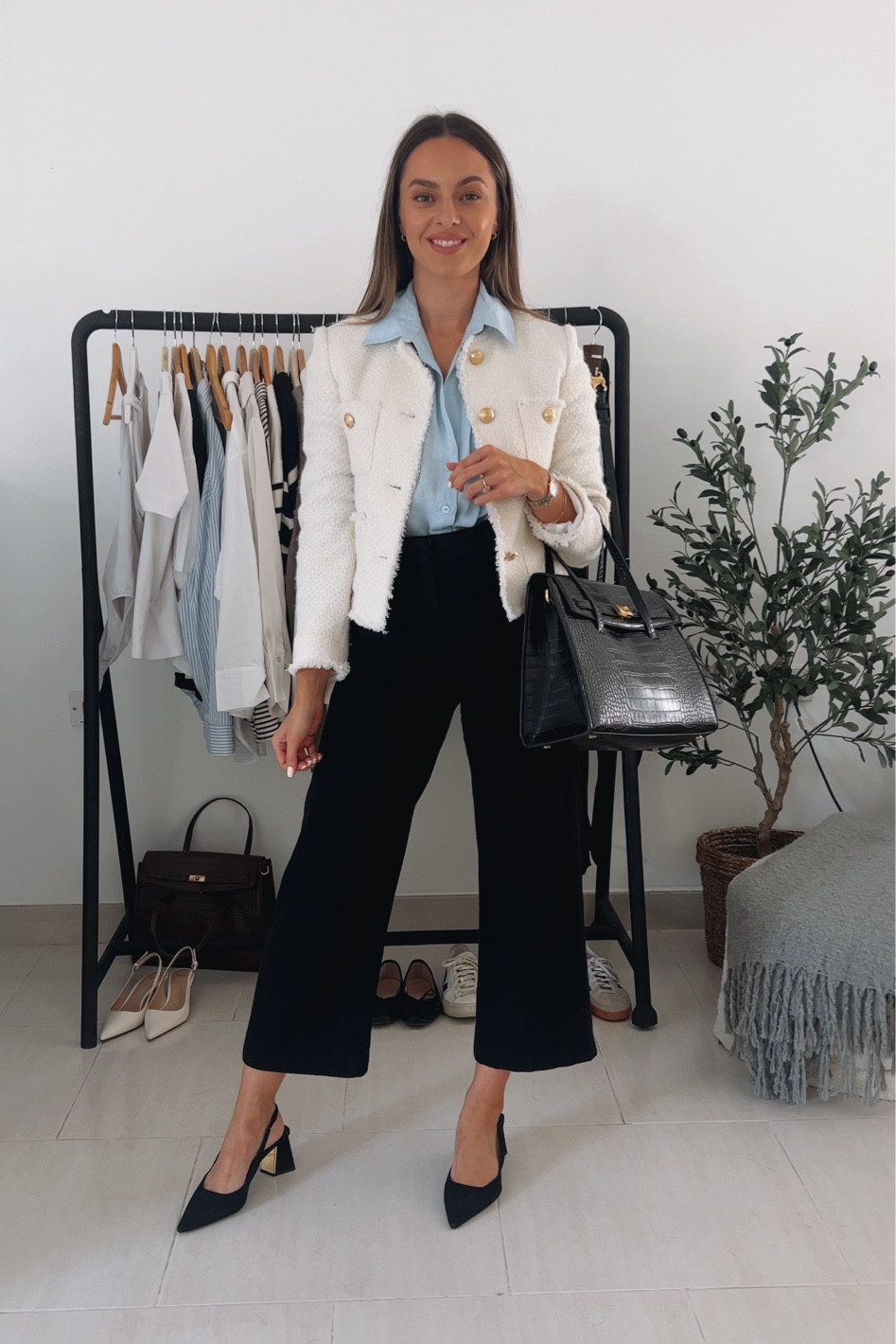 Tweed jackets, perfect for transitional styling 

#LTKstyletip #LTKSeasonal #LTKworkwear