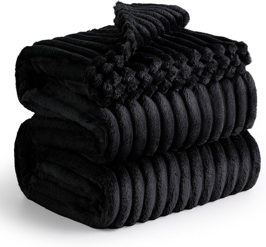 Bedsure Black Blanket Full Size for Bed - GentleSoft Cozy Soft Blankets for Women, Cute Large Fle... | Amazon (US)
