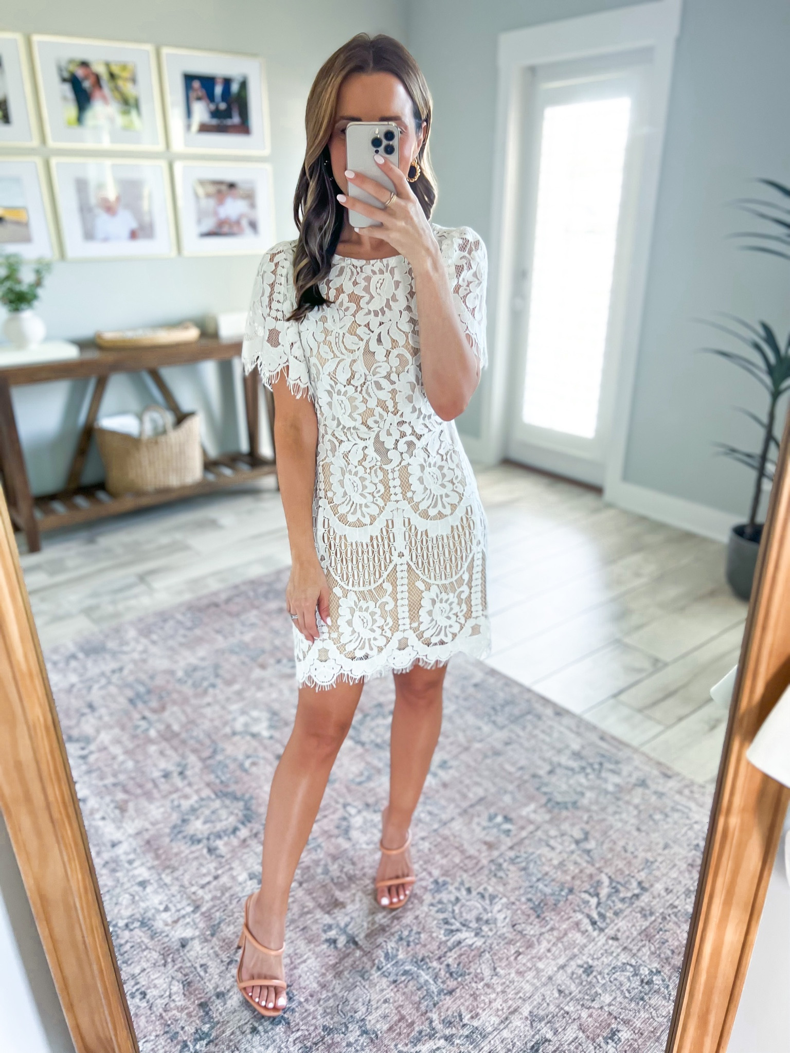 Pearson white lace deals short sleeve dress