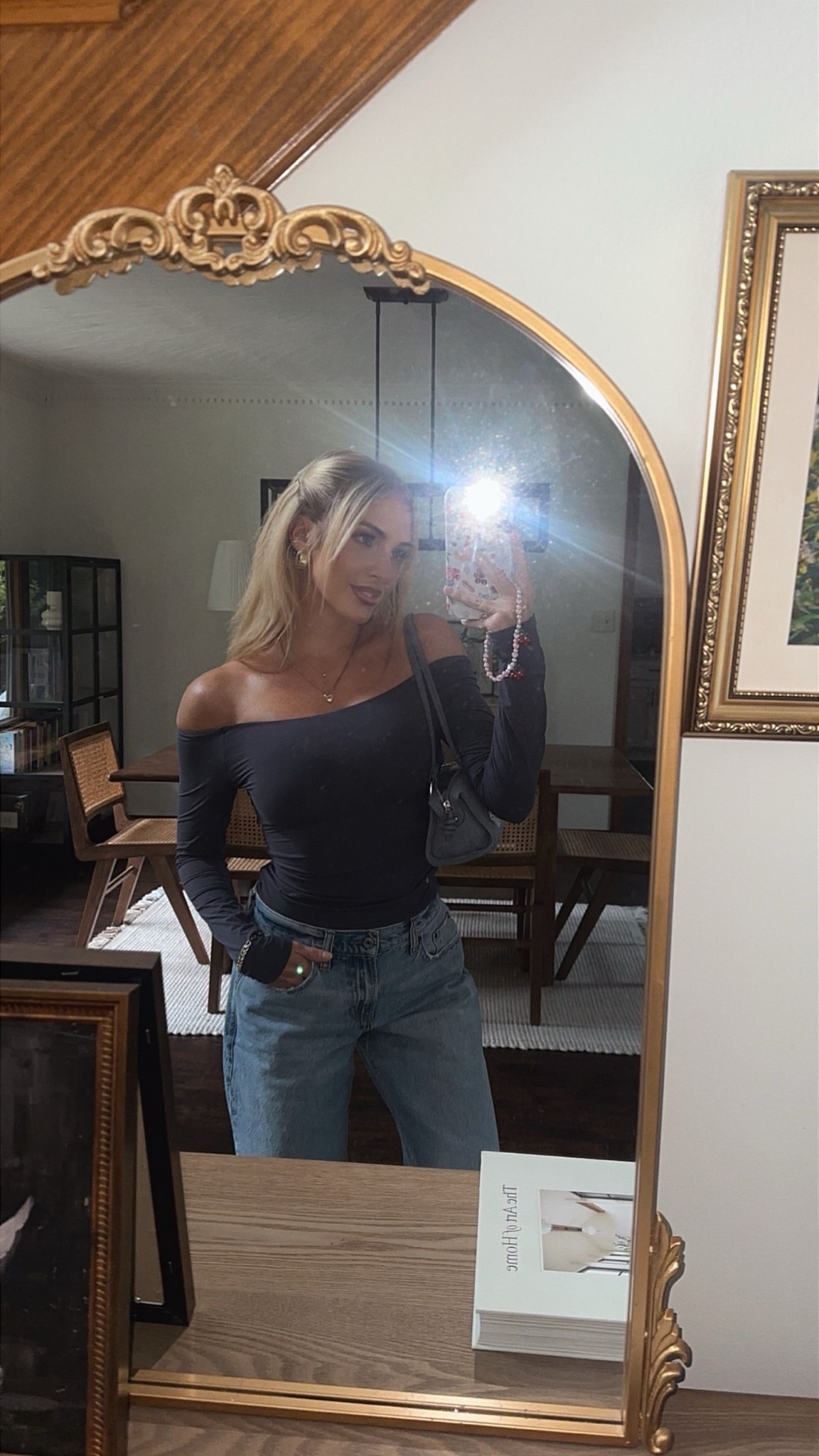 Mid week ootd for dinner and back to school night. The best basics brand on Amazon, hands down, paired with Abercrombie jeans. Closet staples🤌🏼

#LTKootd