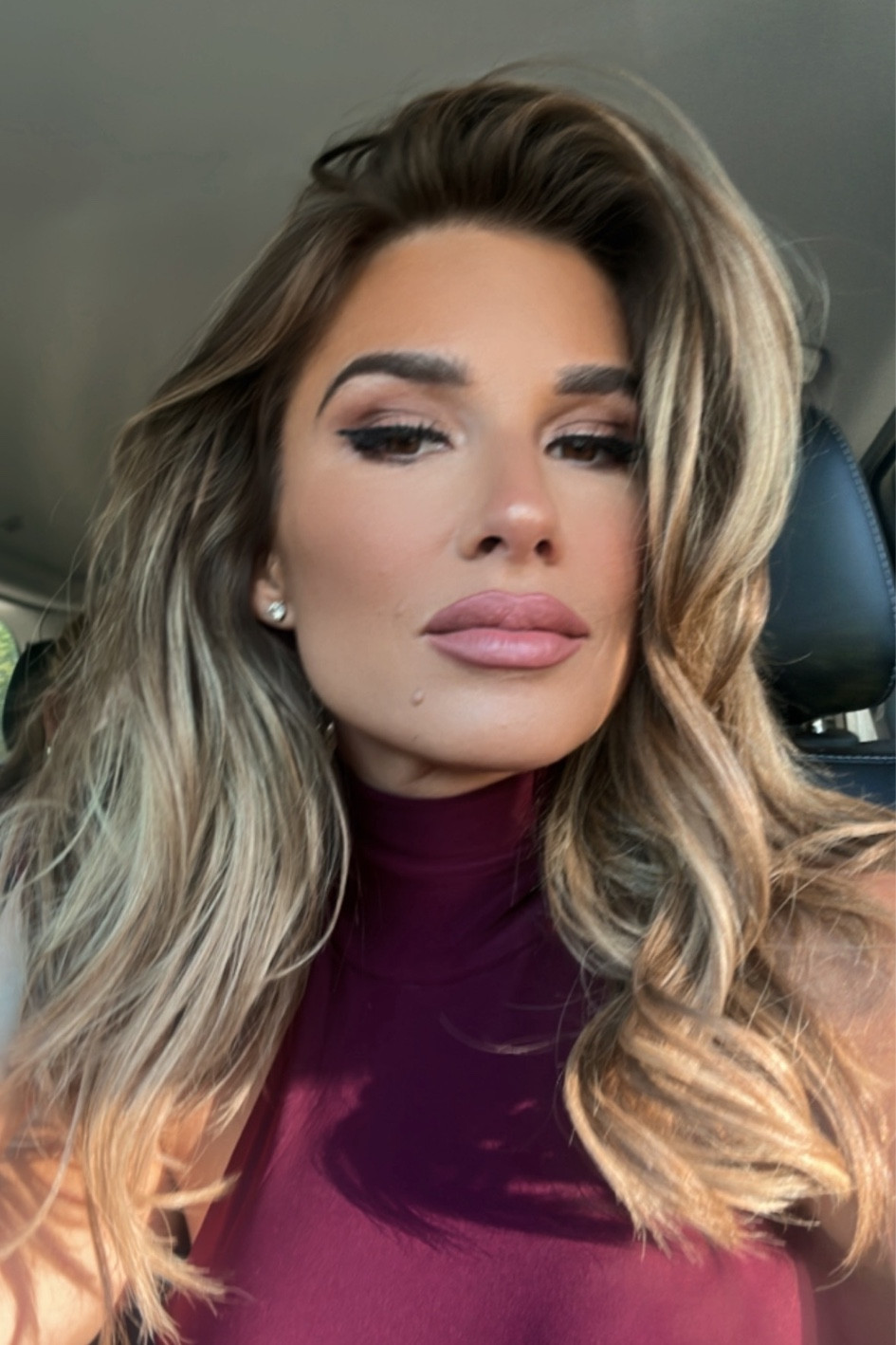 Makeup details: 
Skin prep: kosas primer
Charlotte Magic corrector in medium
Concealer: Armani shade 5.75 and 6
Foundation: Armani shade 9
Countour: Dibs contour stick bronzer shade 5 and 6
Blush: makeup by Mario cream perfect pink 
Powder: givenchy prism rose under eye, skin saie loose powder medium 
Powder bronzer: Charlotte shade 3 and Gucci shade 3 
Brows: Anastasia
Eyes : Natasha Denona Biba palette 
Cream shadow: Girlactik 
Highlight: GXVE By Gwen Stefani

#LTKstyletip #LTKFind #LTKbeauty