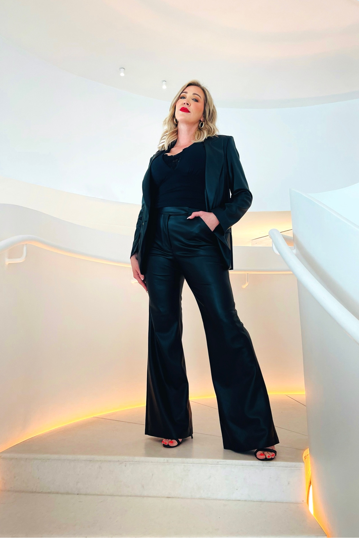 Medium in jacket
Medium in top
Size 6 regular in pants 

Lip shade is ‘I’m in it’ 💋