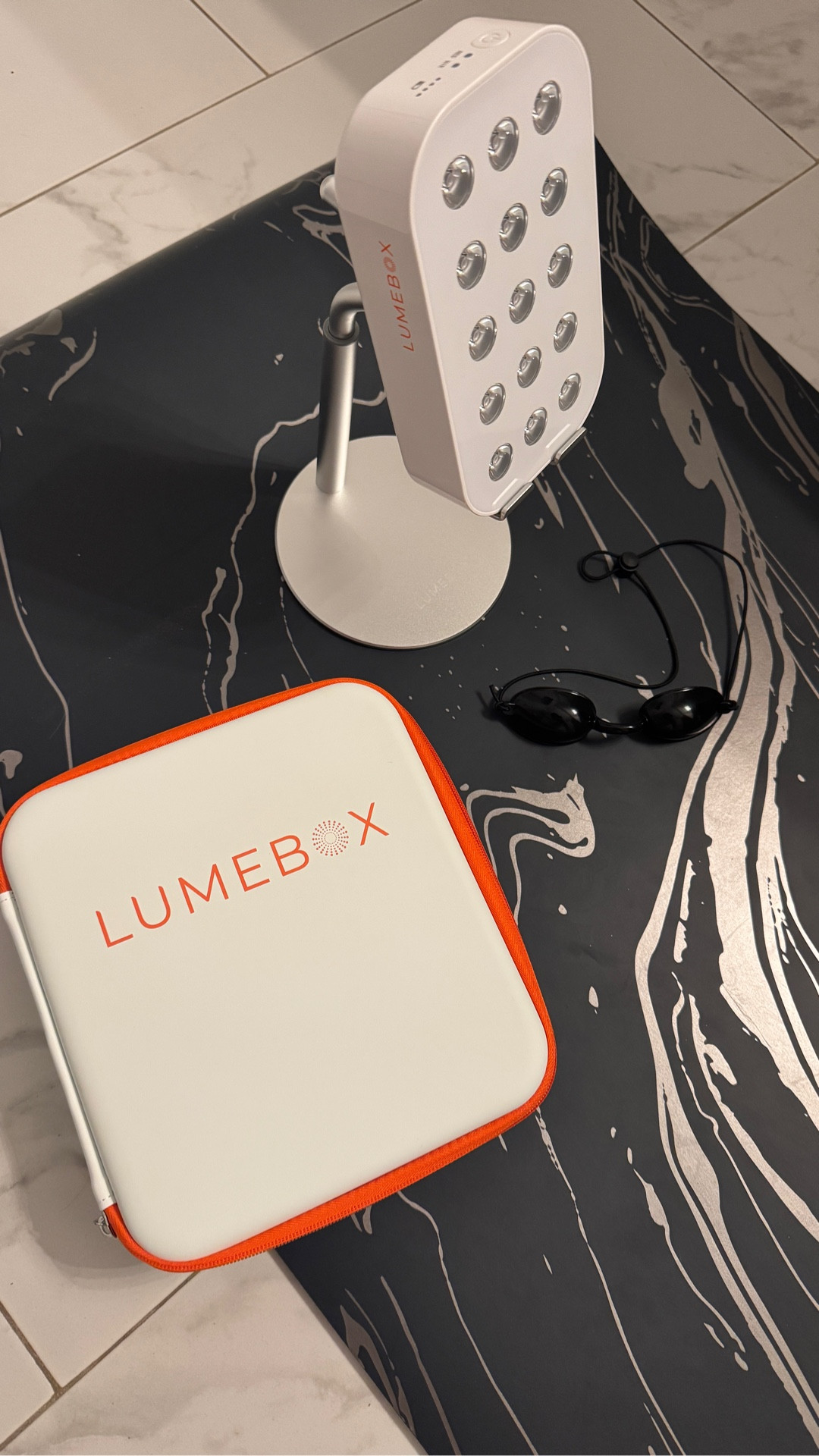Red light therapy has become one of those wellness tools I really appreciate for joint comfort, recovery, and skin support. As someone navigating autoimmune life, I’m always looking for gentle, consistent ways to support my body.
•
What I love about LUMEBOX is how easy it is to use at home, anytime you need it, with both red and near-infrared light to support skin and deeper tissue. ❤️
•
#lumebox #redlighttherapy #wellnessroutine #jointhealth #skinhealth 

#LTKmorningroutine #LTKGiftGuide #LTKselfcare